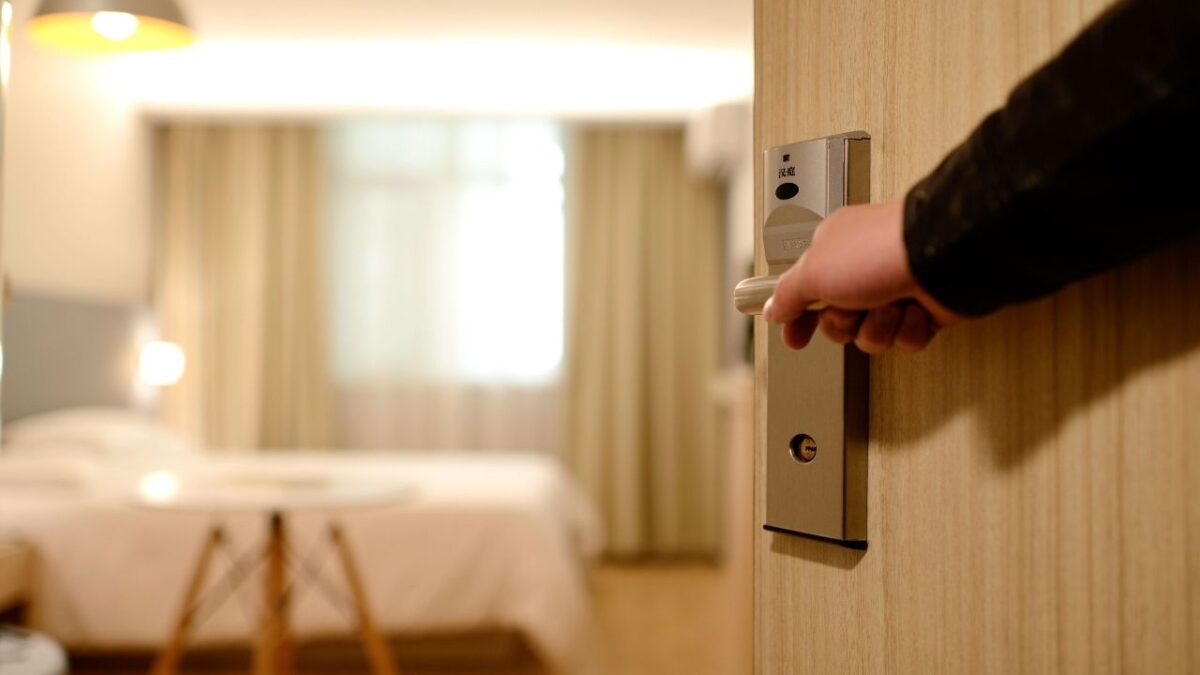 ホテルの人数追加はバレるの？
