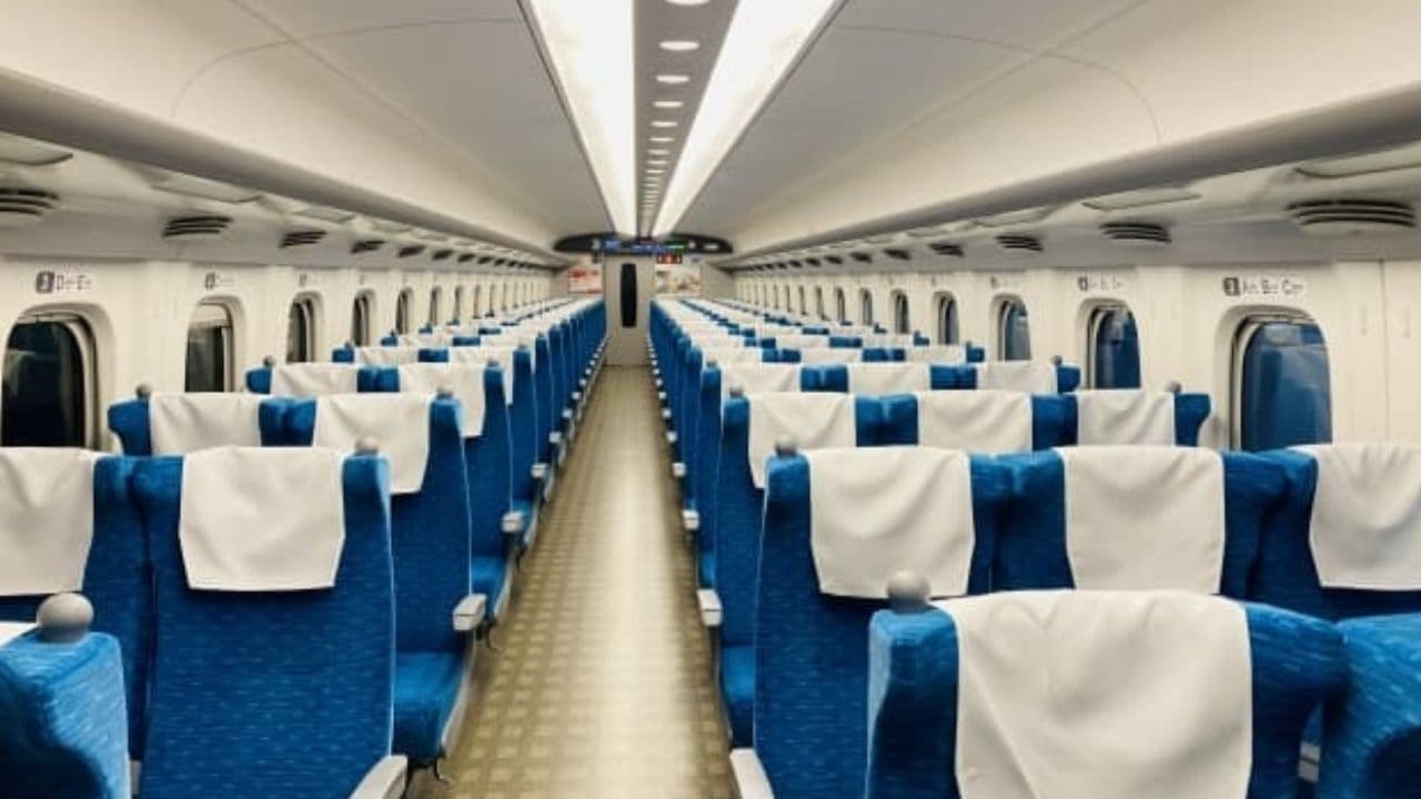 新幹線の車内