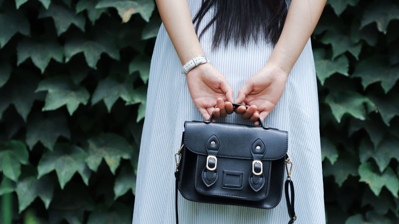 身軽に楽しむための必須アイテムと整理術