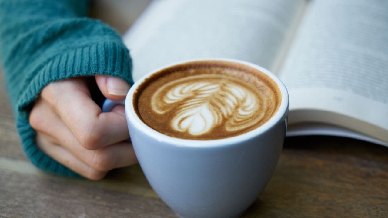 一人カフェを気軽に楽しむ5つのヒント