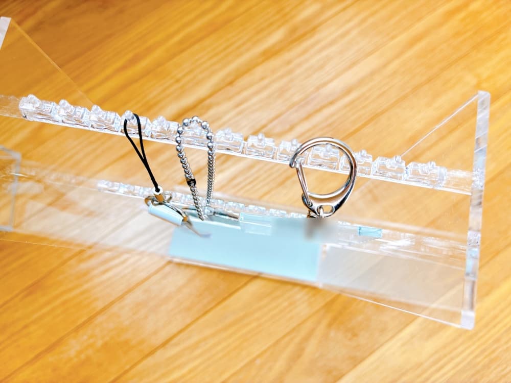無印良品｜アクリルネックレス・ピアススタンド