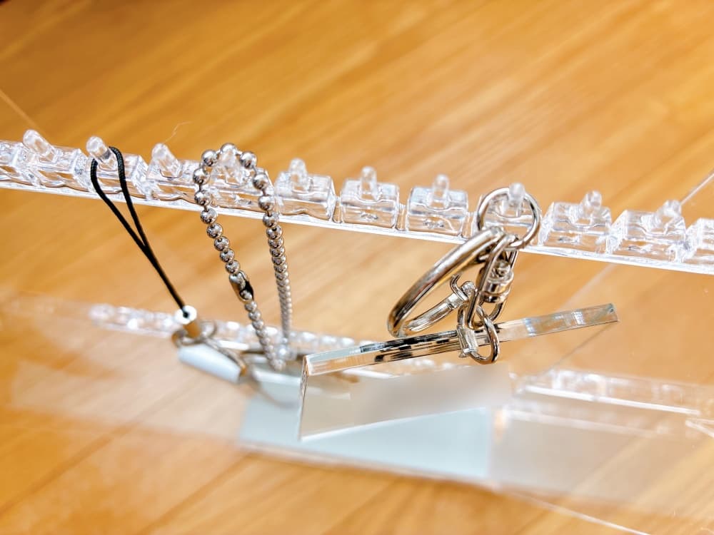無印良品｜アクリルネックレス・ピアススタンド