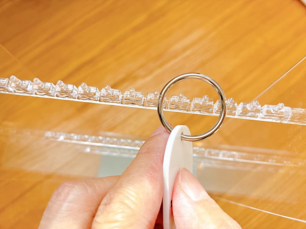 無印良品｜アクリルネックレス・ピアススタンド